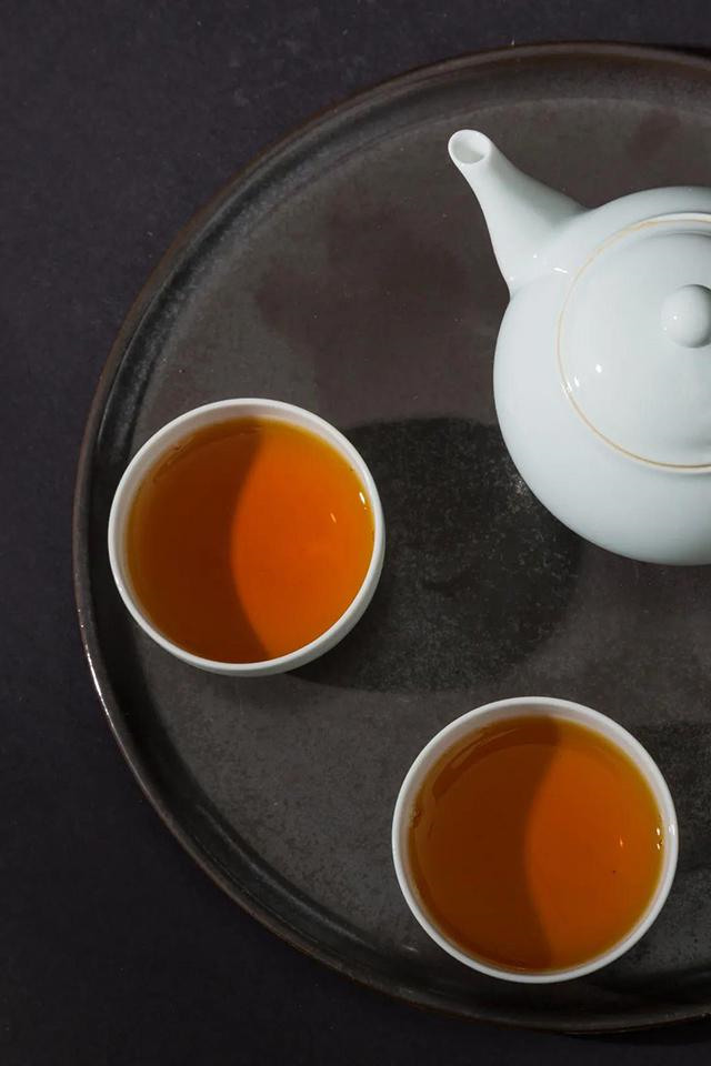 福鼎白茶与绿茶区别